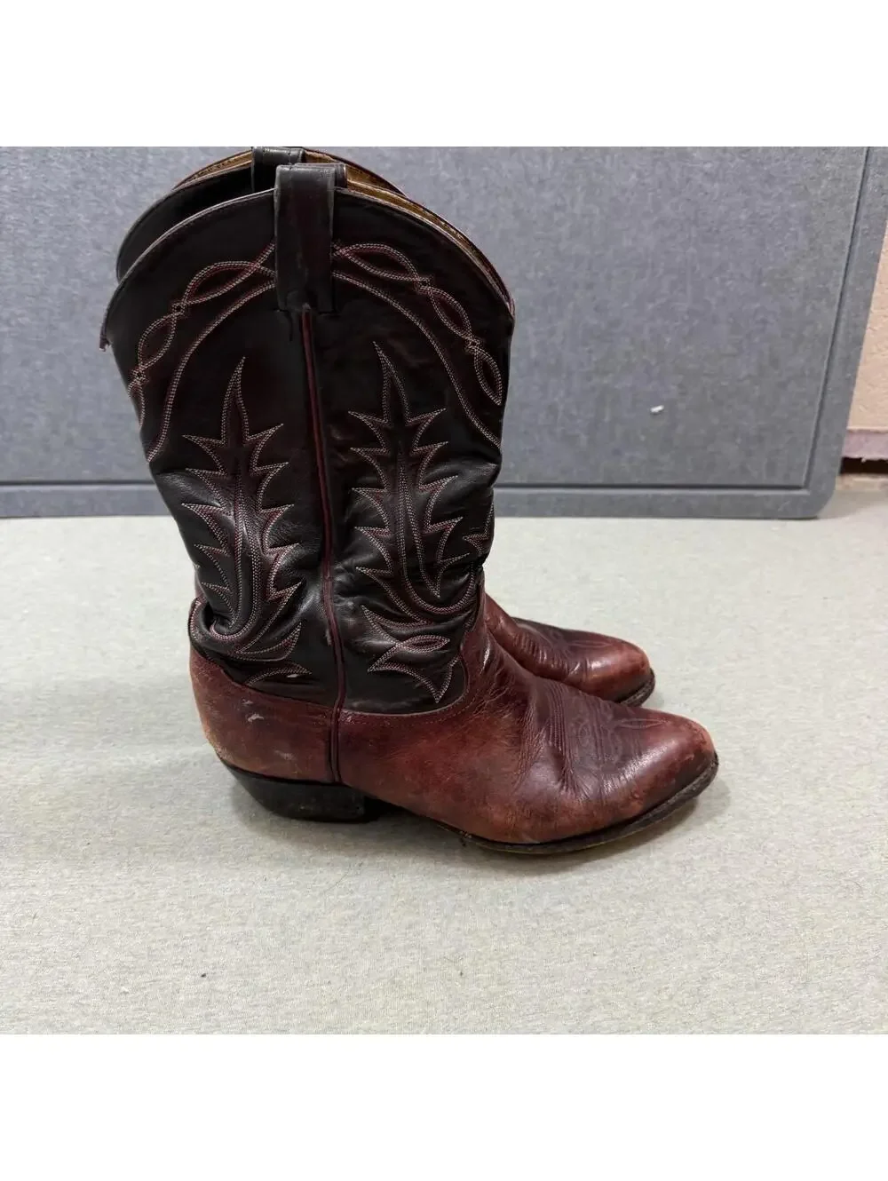 Tony Lama‎ #6559 Brown Leather Cowboy Boots Handcrafted Men Size 10.5D Vibram